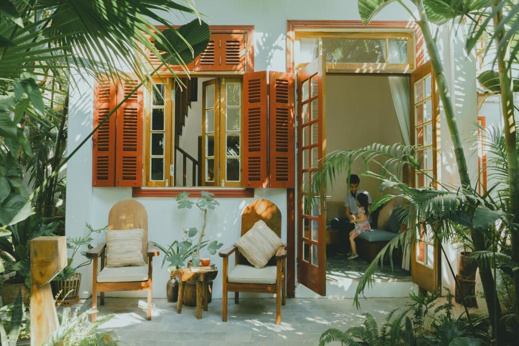 Wooden Gate B&B - countryside guesthouse in Ninh Binh
