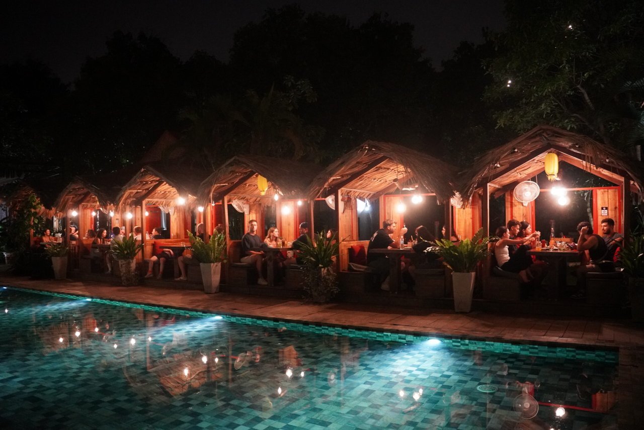 Không gian giao lưu tại Chookie's Beer Garden