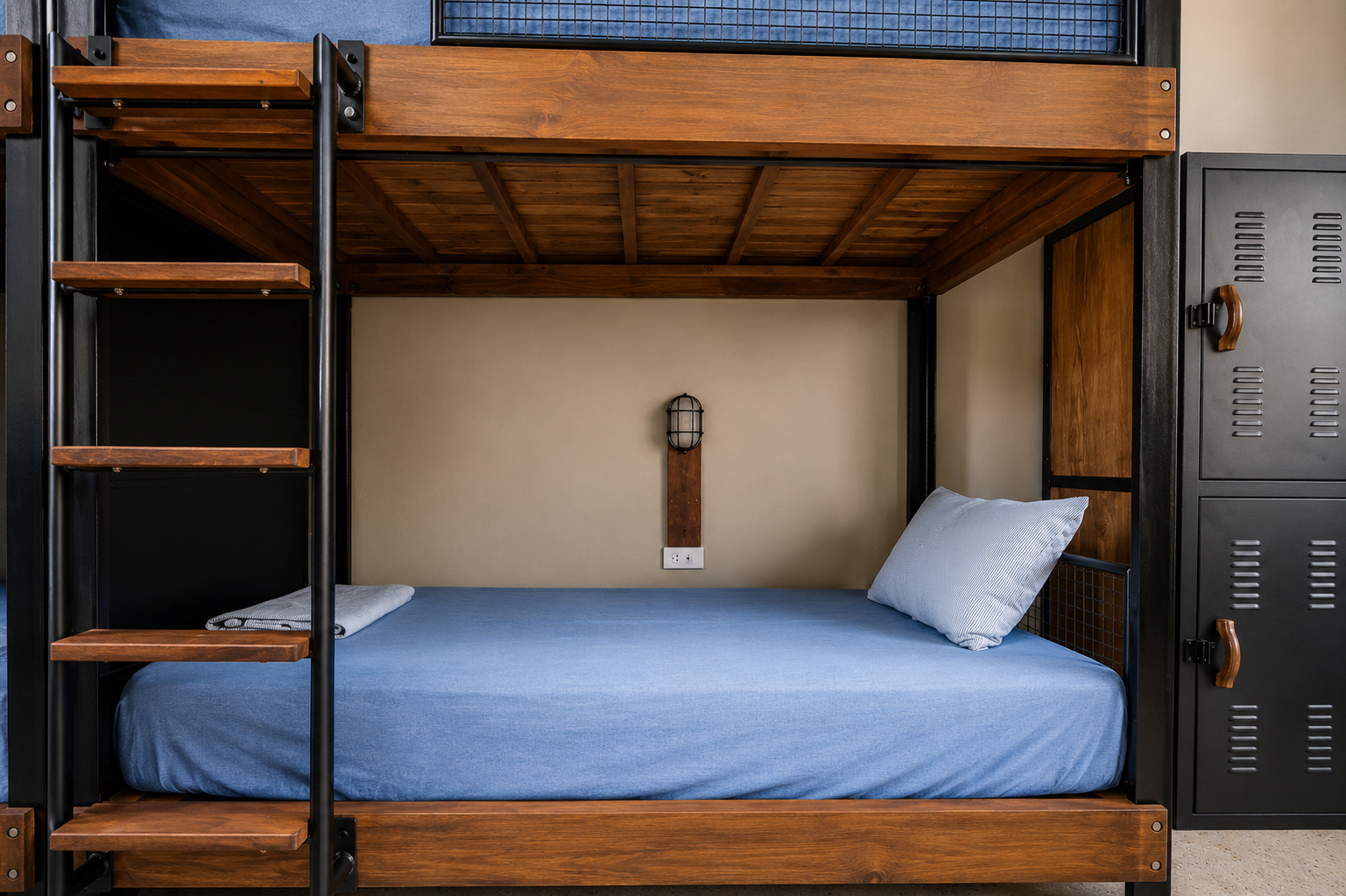 8 Bed Mixed Dorm The Laneway Hostel Ninh Binh 4