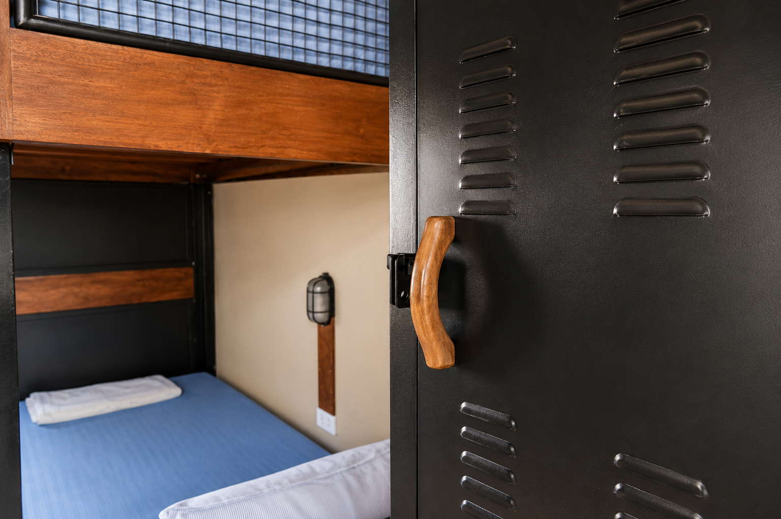 8 Bed Mixed Dorm The Laneway Hostel Ninh Binh 7