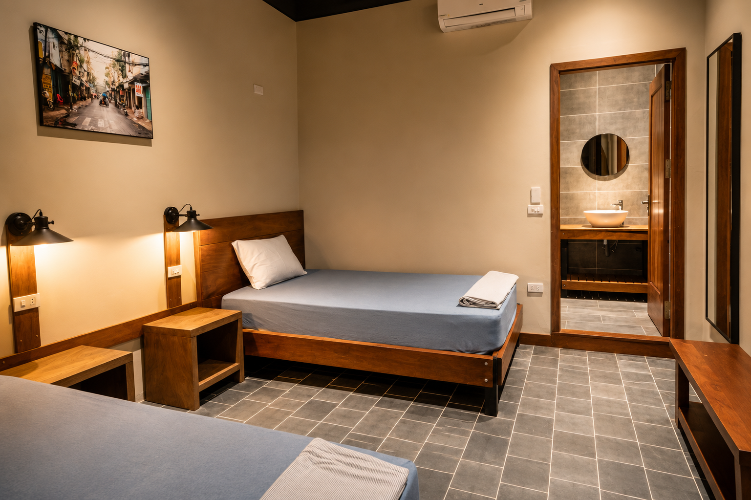 Deluxe Twin Room Private Ensuite The Laneway Hostel Ninh Binh 6