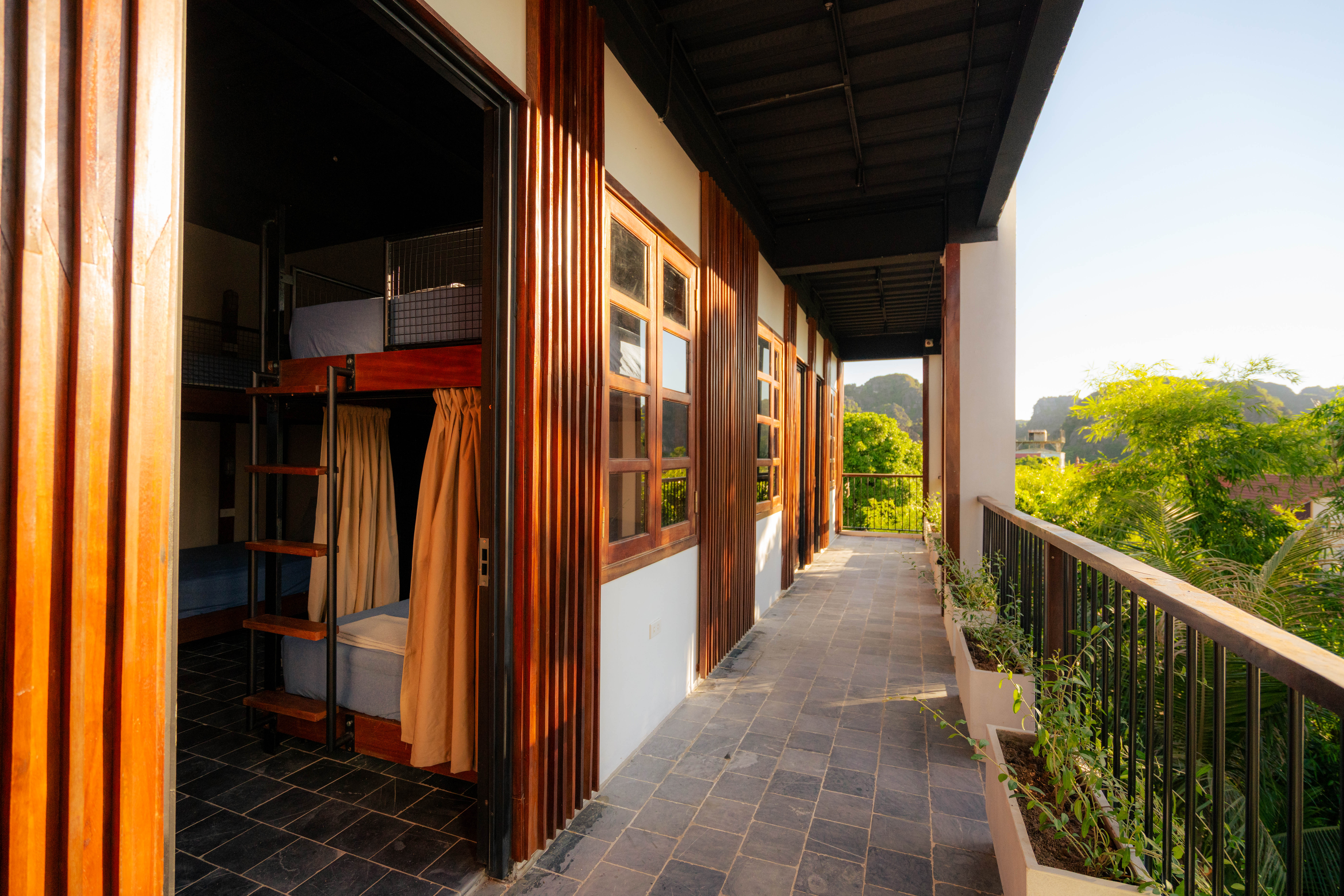 Standard Double at The Laneway Hostel Ninh Binh - photo 4